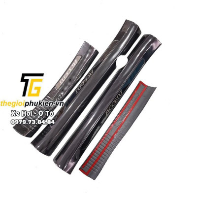 Bộ Ốp bậc cửa, Nẹp bước chân Hyunda Accent 2018-2021 vân Carbon