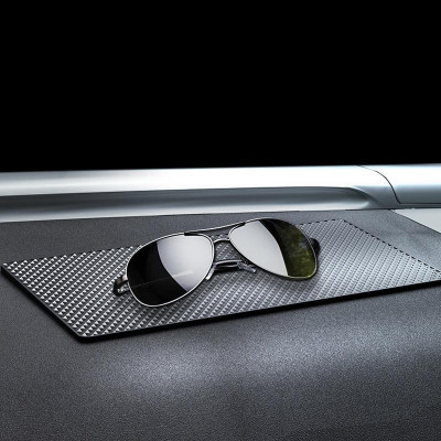 Thảm tấm chống trượt taplo ô tô siêu bám cho điện thoại, đồ trang trí taplo và Nội thất ô tô