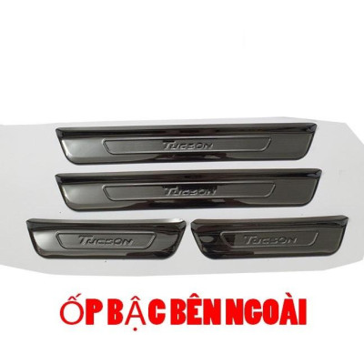 Ốp bậc cửa , nẹp bước chân Hyundai Tucson 2022 cao cấp -mẫu Titan 8 chi tiết