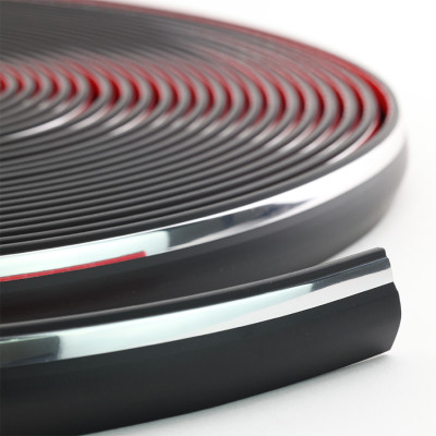 Cuộn Nẹp Dán Viền Xe Ô Tô CIND 32207A (30mmx3mmx20m)