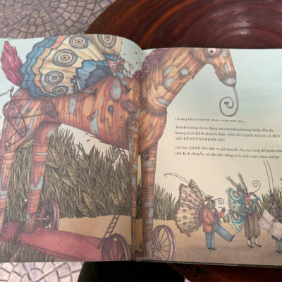 TO NHƯ TRÁI NÚI, NHẸ TỰA LÔNG HỒNG – Davide Calì - Marco Somà minh họa – Crabit Kidbooks - NXB Hà Nội