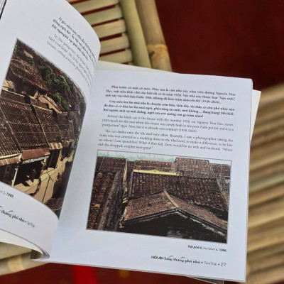 Sách - Hội An Lang Thang Phố Nhớ-Hình Ảnh Và Ký Ức - HoiAn Wandering Through The Town Of Memories-Art Photos And Memory Notes