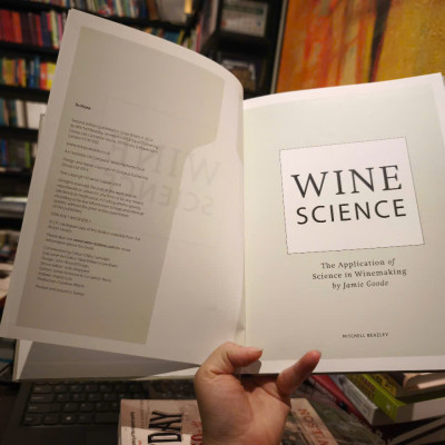 Sách - Wine Science: The Application of Science in Winemaking by Jamie Goode - Wine / Science