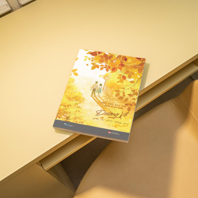 Đường Về - Gặp Lại Dưới Nắng Mai - Tặng Kèm Bookmark + Postcard