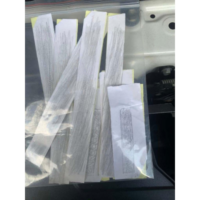 100 Bộ Giấy Cà Số Khung Số Máy Ô Tô Xe Máy Cắt Sẵn Tiện Dùng 2 Lớp Dán Dễ Dùng – 100 Bộ/Gói