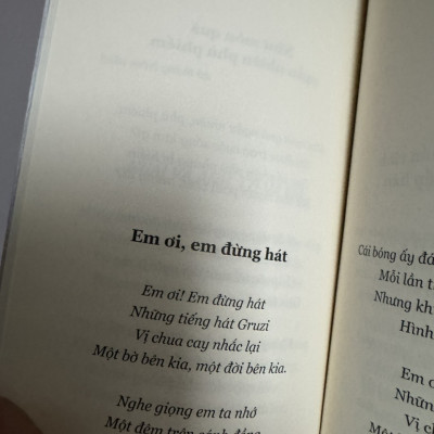 A.S.Pushkin THƠ TRỮ TÌNH - A.S.Pushkin - Hoàng Thúy Toàn và Vũ Thế Khôi dịch - Đông Tây - NXB Văn học