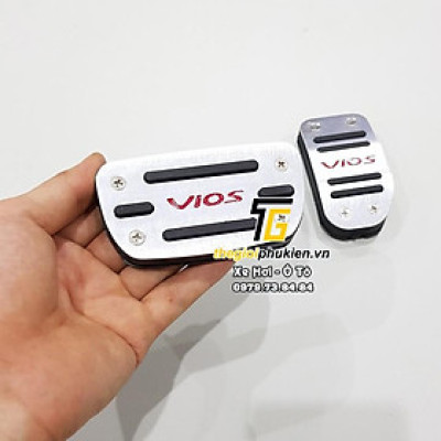 Bộ ốp bọc chân ga, chân phanh Toyota Vios 2019