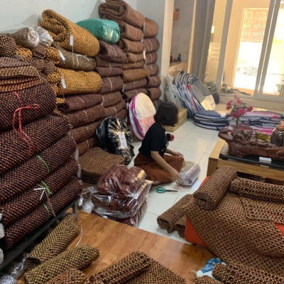 Chiếu Hạt Gỗ Trắc Mộc - Kích thước 1,6mx2m hạt 1.8cm ( video, hình thật )