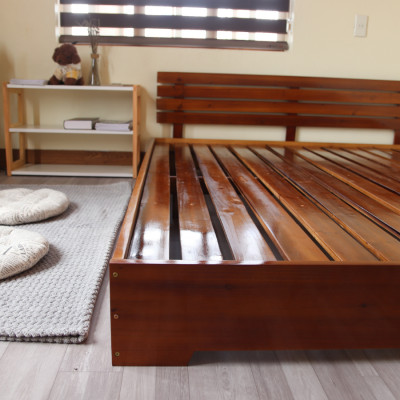 Giường ngủ gỗ CT12 Tundo màu vàng nâu