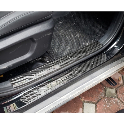 Ốp bậc cửa, nẹp bước chân trong, ngoài CARBON xe Hyundai Creta 2022- 2023, vân CACBON cao cấp