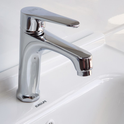Vòi Lavabo nóng lạnh Đồng mạ Chrome Eurolife EL-7002 (Trắng bạc)