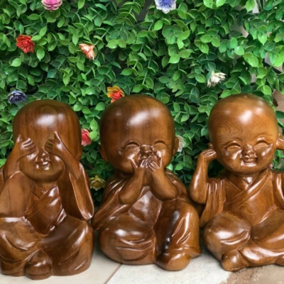 Bộ tượng tam không trang trí bàn làm việc ,láp tốp ,ôtô bằng gỗ bách xanh thơm phức kt cao 13×9×8cm