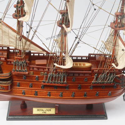 Mô hình thuyền chiến cổ Royal Louis (62cm)