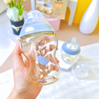 Bình Sữa PPSU Ty Siêu Mềm Tự Nhiên Tommee Tippee, Xanh Dương (Bộ 1 Bình 260ml Và 1 Bình 150ml)