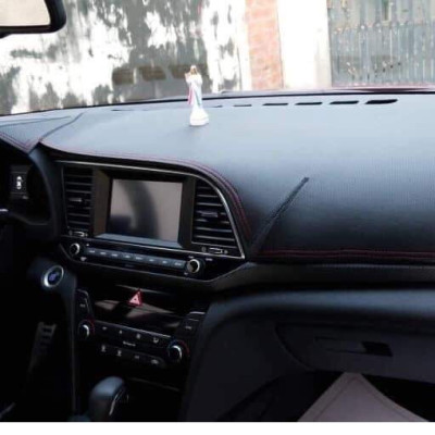 Thảm da Taplo vân carbon Cao cấp dành cho xe Ford Focus 2019