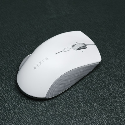 [Mới, hàng chính hãng] Chuột Razer Pro Click | Bảo hành 24 tháng