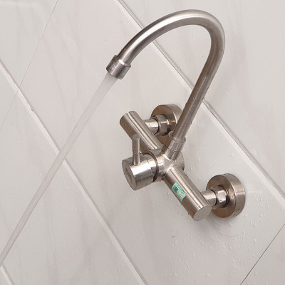 Vòi rửa chén nóng lạnh âm tường Inox SUS 304 Eurolife EL-T018AT (Trắng vàng)