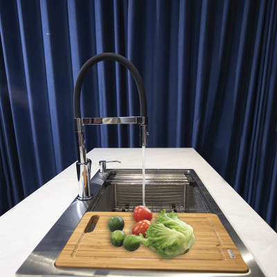 Vòi rửa bát thân mềm Konox, Model Bian, Bề mặt mạ PVD Chrome 5 lớp, Lõi đồng tiêu chuẩn CW617N, Linh kiện phụ trợ dòng chảy nhập khẩu châu Âu, Bảo hành chính hãng 5 năm, Hàng chính hãng