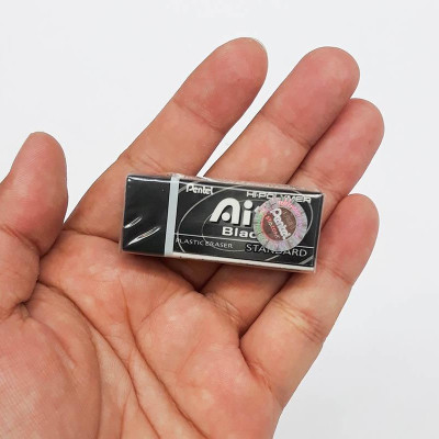 Gôm Đen Pentel ZEA06