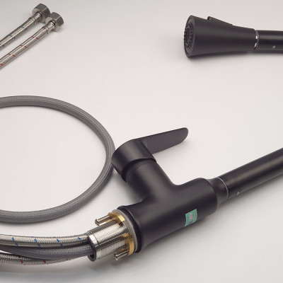 Vòi rửa chén nóng lạnh dây kéo Đồng mạ tĩnh nhiệt màu đen Eurolife EL-KM06 ( Đen)