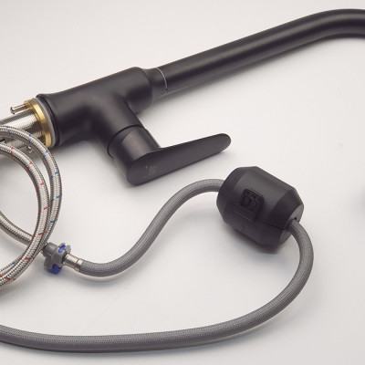 Vòi rửa chén nóng lạnh dây kéo Đồng mạ tĩnh nhiệt màu đen Eurolife EL-KM06 ( Đen)