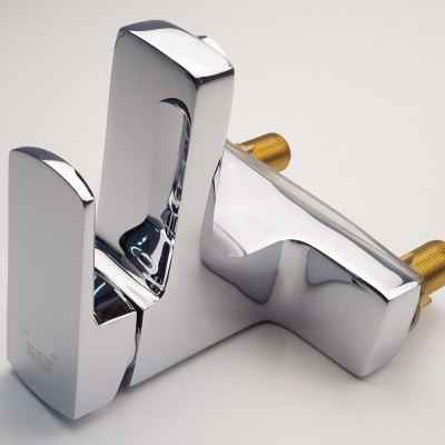 Vòi Lavabo nóng lạnh 2 chân Đồng mạ Chrome Eurolife EL-DAISY 03 (Trắng bạc)