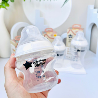 Bình Sữa PP Ty Siêu Mềm Tự Nhiên Tommee Tippee 150ml, Núm Ty Của Bình 0-3 Tháng
