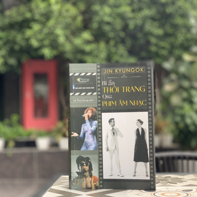 Sách - Bí Ẩn Thời Trang Qua Phim Âm Nhạc - Jin Kyungok (Lê Thùy Dung dịch)
