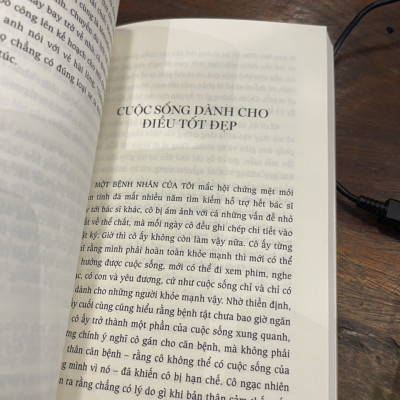 NƠI BÀN ĂN KỂ CHUYỆN CHỮA LÀNH – Sự chữa lành là sợi dây kết nối và thức tỉnh chúng ta – Rachel Naomi Remen – Điển Dũng dịch – Huy Hoàng Books – NXB Phụ nữ Việt Nam (Bìa mềm)