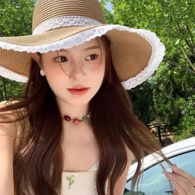 Nón rộng vành mũ vành rộng gấp gọn che nắng đi biển cho nữ phối đai ren duyên dáng chất liệu cói thoáng mát   Thiết kế thời trang: Nón rộng vành, phù hợp cho các hoạt động ngoài trời như đi biển. Mũ có đai ren duyên dáng, tăng thêm vẻ nữ tính Dona25072501
