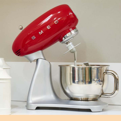 Máy Trộn Bột Smeg SMF02RDEU Hàng chính hãng