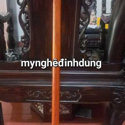 Gậy batong chống trơn trượt dành cho người già bằng gỗ hương đá dài 90x3cm 