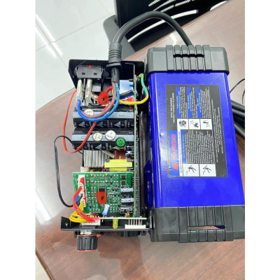 Máy hàn điện tử 200A mini,INVERTER IGBT HTC200 Mini