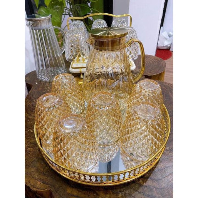 Bộ bình thủy tinh đựng nước uống mắt na 6 cốc kèm khay màu vàng sang trọng