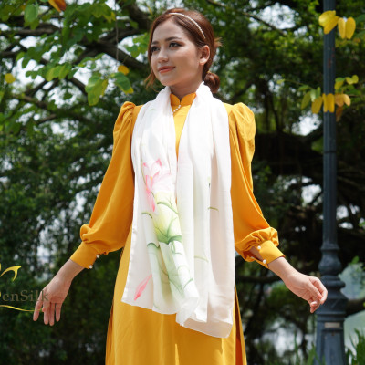 Khăn Lụa Vẽ Hoa Sen - SenSilk - Quà Tặng Khách Nước Ngoài, Quốc Hoa Việt Nam, Phụ Kiện Thời Trang Nữ Cao Cấp, Silk Painting Scarf, Water Marbling, Khăn Dệt Làng Nghề Truyền Thống. 