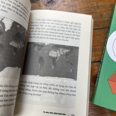 TƯ DUY NHƯ NHÀ TOÁN HỌC – Nắm bắt sự diệu kỳ của con số và hình mẫu toán học – Anne Rooney – Trần Ngọc Ngân Hà dịch – Nhã Nam – NXB Thế Giới (Bìa mềm)