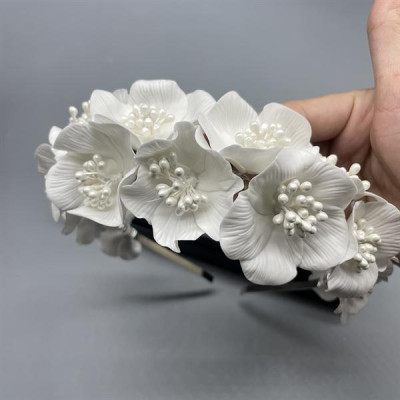 Băng đô cài tóc hoa đất sét trắng thủ công 3d dễ thương cho cô dâu