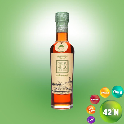 Nước mắm Tĩn Trẻ Em Cho Bé Ăn Dặm độ đạm 42N tự nhiên chai thủy tinh 250ml nước mắm rin nguyên chất truyền thống sạch nước mắm nhỉ từ thùng lều gỗ cốt đặc biệt cá cơm than muối tinh khiết, cho bé ăn dặm không chất bảo quản