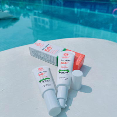 Kem Chống Nắng OKESHOP 60ml SPF 50+ PA++++ Anti-oxydant Tone - Up - Bảo Vệ Da Tuyệt Đối - Anti-Brillance / Anti-shine