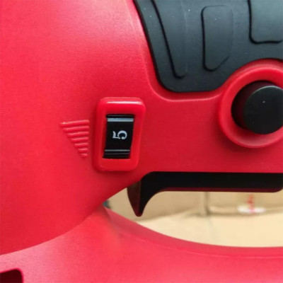 Máy Chà Tường Hikari Master 180-03B - Máy Có Nhiều Công Dụng Như Đánh Bóng Mặt Tường, Bề Mặt Ma Tít Và Chà Mịn, Tích Hợp Máy Hút Bụi Giúp Giảm Thiểu Ô Nhiễm -  Hàng Chính Hãng