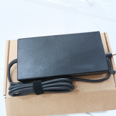 Sạc 20V 12A 240W ADAPTER FIT MSI KATANA 17 B12VGK-217CA hàng nhập khẩu
