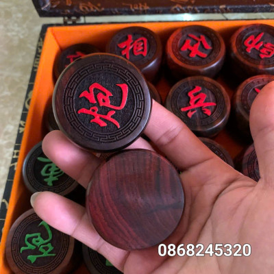 Quân cờ tướng gỗ trắc kt 4.0×1.5cm +cả hộp đựng