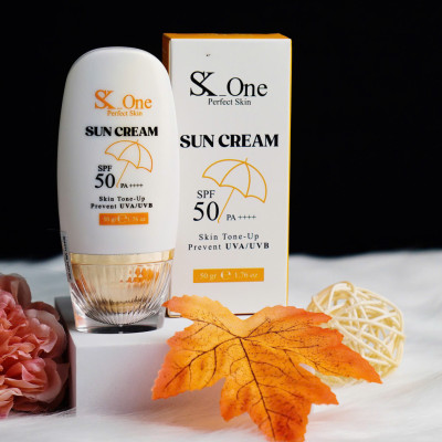 Kem chống nắng Makeup SK-ONE + tặng Toner - 50g SPF 50 Dưỡng Ẩm Da