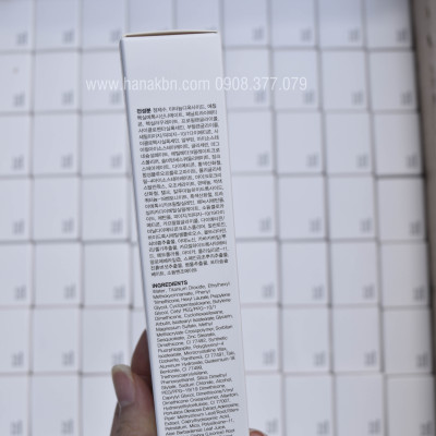 [KHUYẾN MÃI] Kem Chống Nắng Nâng Tông Kiềm Dầu Ultimate Moisture BB Cream SPF 33 PA +++ 50ml