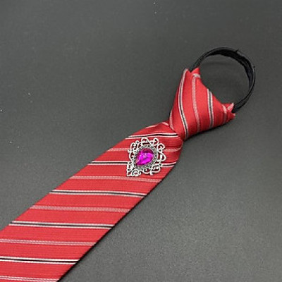 Cà vạt 6cm màu đỏ kẻ xéo thắt sẵn đính đá hồng sang trọng