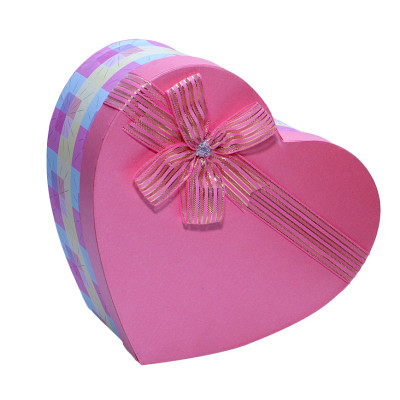 Hộp quà Tim TI051 - 19,5 x 9,5 cm - Giao màu ngẫu nhiên