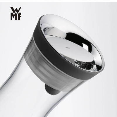 Bình Nước Thủy Tinh WMF BASIC 1.5L Chất Liệu Thủy Tinh Cao Cấp, Thiết Kế Tay Cầm Nhựa Chống Nóng - 0618046040