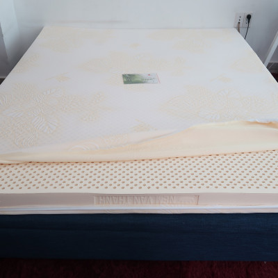 Nệm cao su Vạn Thành Unique CSUNI1815 (180 x 200 x 15cm)