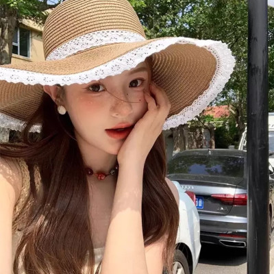 Nón rộng vành mũ vành rộng gấp gọn che nắng đi biển cho nữ phối đai ren duyên dáng chất liệu cói thoáng mát   Thiết kế thời trang: Nón rộng vành, phù hợp cho các hoạt động ngoài trời như đi biển. Mũ có đai ren duyên dáng, tăng thêm vẻ nữ tính Dona25072501
