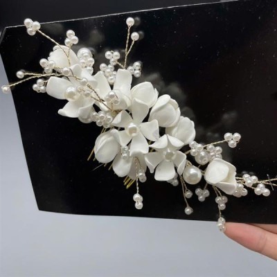 Cài tóc cô dâu hoa đất sét trắng có sẵn xược cài mã 004 - 18cm